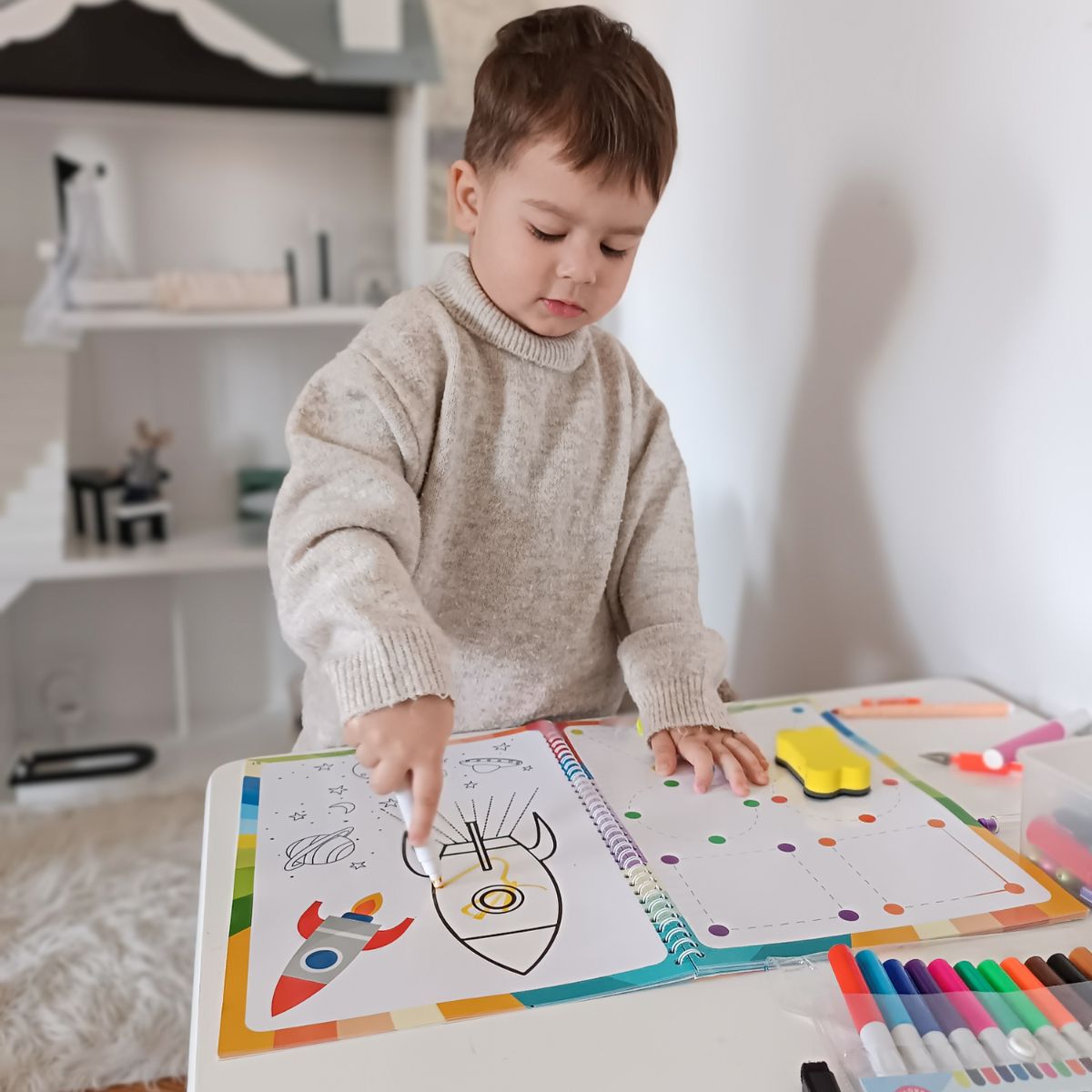 Curious Child Colors | Piši-briši zvezek za učenje pisanja (64 strani, 2+ leta)