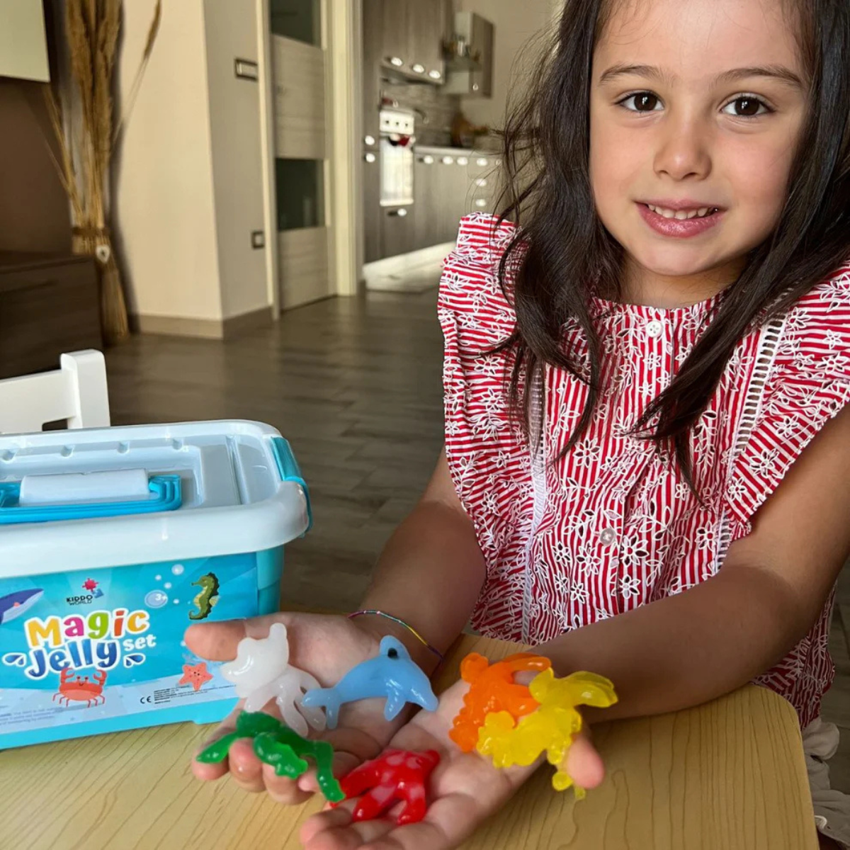 Čarobni vodni škratki z BLEŠČICAMI | Kmetija | 8 barv | za otroke 3+