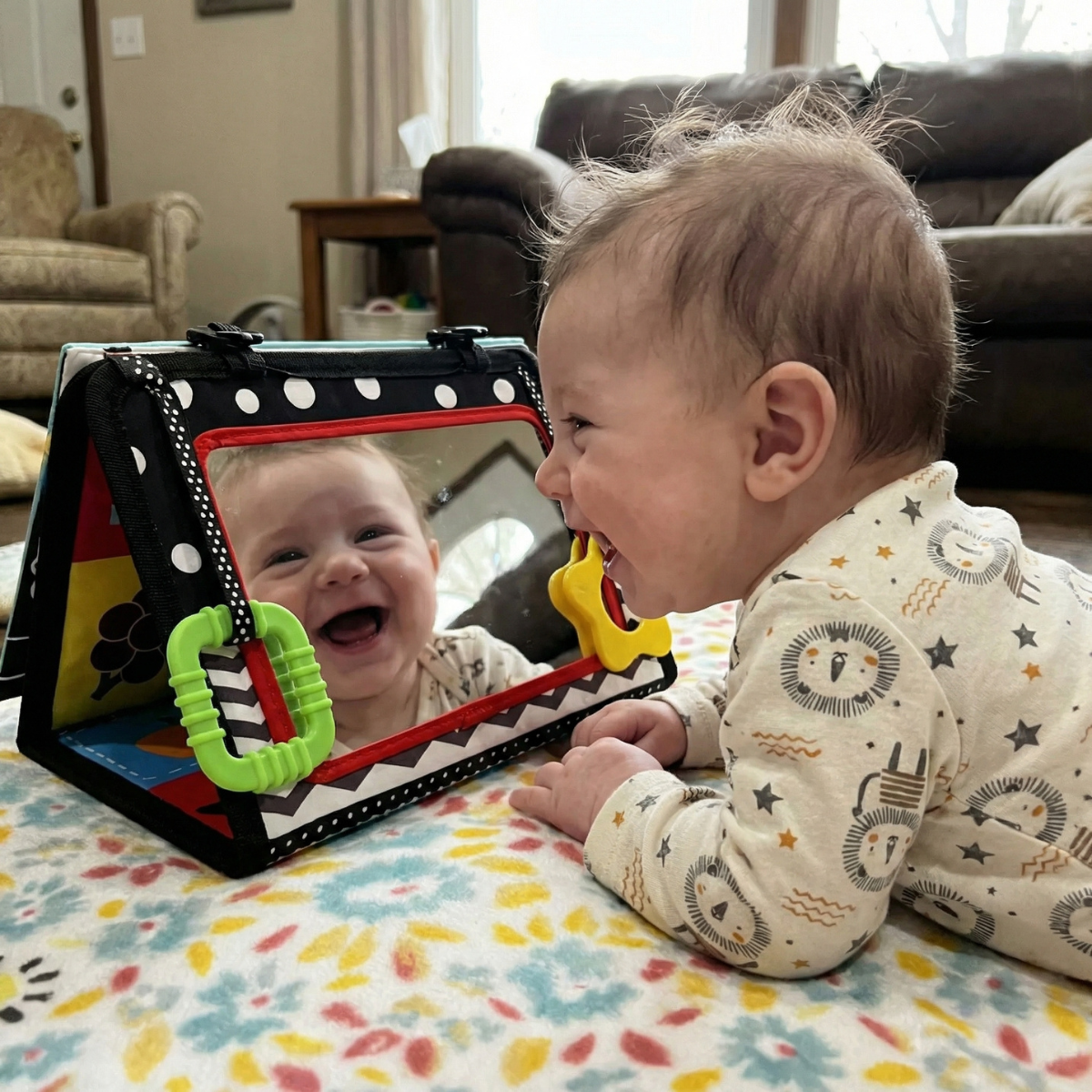 Senzorična igrača za igro na trebuščku z trobljo | 0–12 mesecev